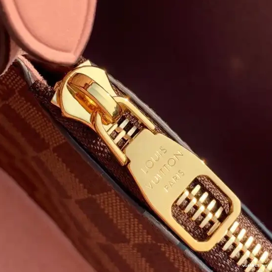 WIS VUITTON NÉONOÉ LOUIS 0511